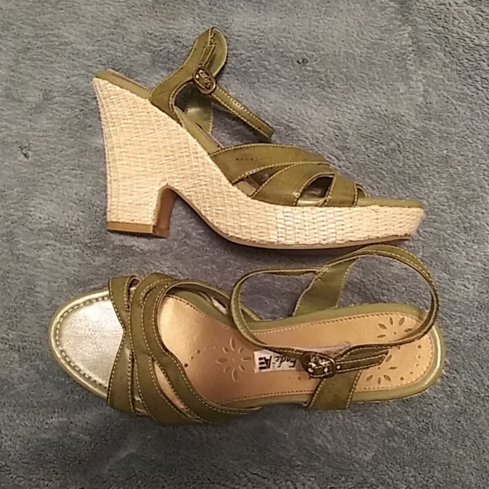 American Eagle Woven Wedge Sandals Size 9